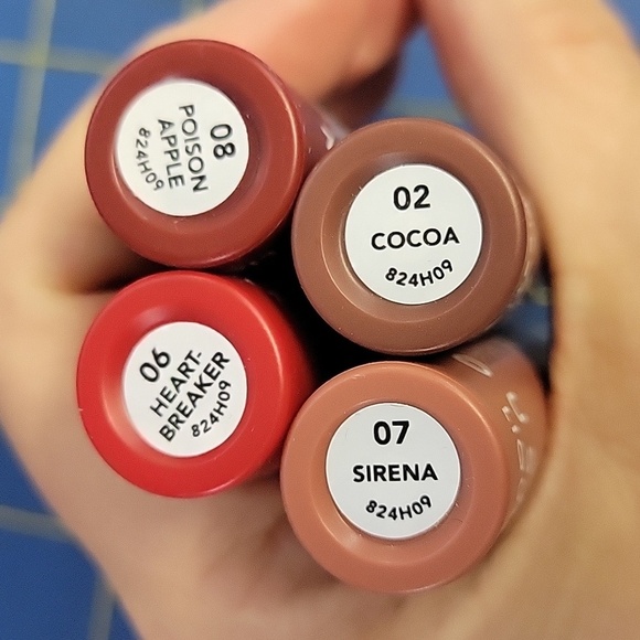 Italia Deluxe Mousse Matte Liquid Lipsticks Set of 4 - Picture 2 of 2